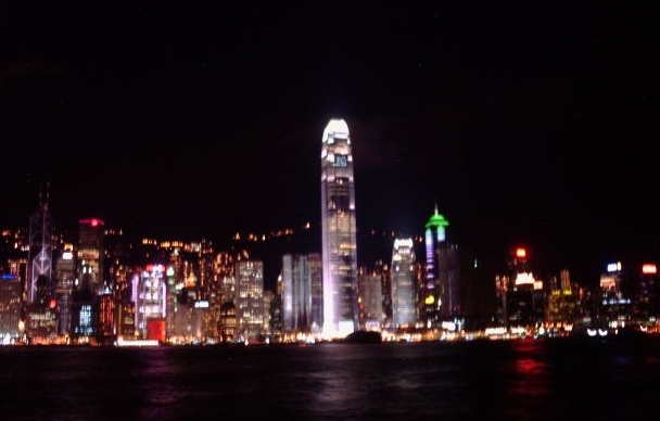 Több mint 900.000 regisztrált vállalt Hong Kongban