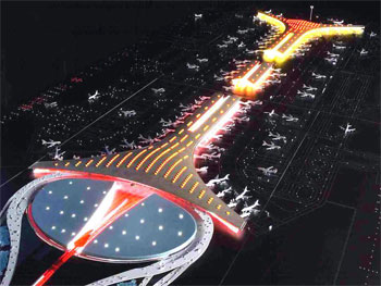 Peking - Nemzetközi Repülőtér éjszakai fényben  