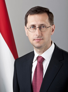 Varga Mihály nemzetgazdasági miniszter 