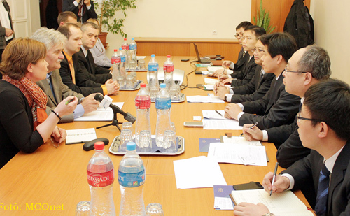 Kínai delegációval találkozott Pest megye alelnöke, Szabó István