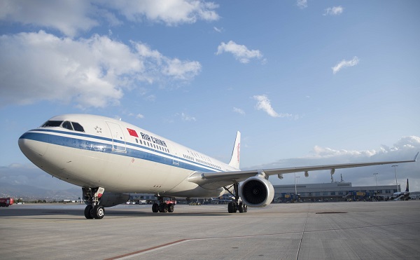 Előrehaladott tárgyalások folynak a China Eastern Air Holdinggal egy közvetlen repülőjárat indításáról 