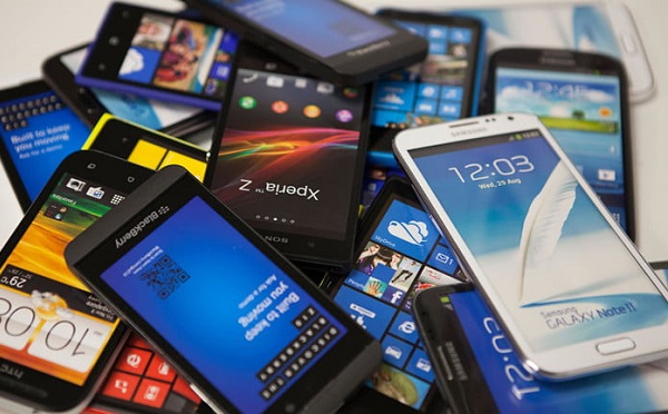 Az okos telefonok piacának élén a Huawei