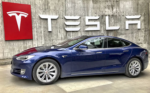 A Tesla kínai üzeme rekordokat dönt