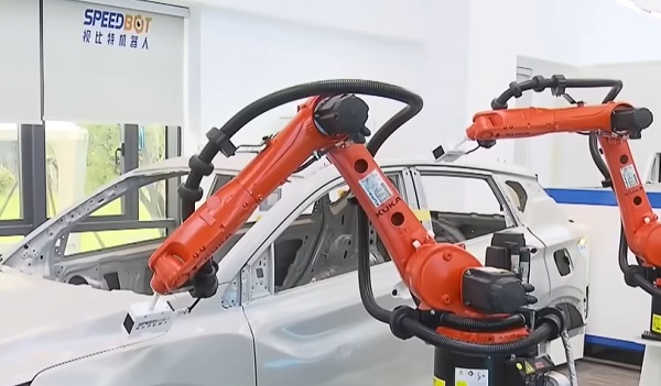 A világ együttműködő robotjai (kobotok) felét 2023-tól Kína szállítja