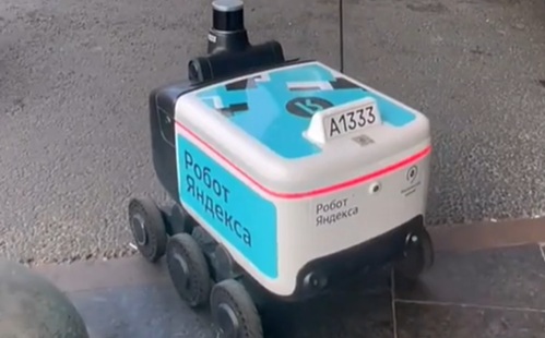 Több ezer kínai kézbesítő robot jelent meg Európa utcáin