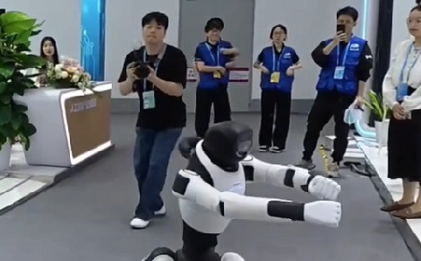 A cél a robotok munkára fogása - Kína gőzerővel dolgozik rajta