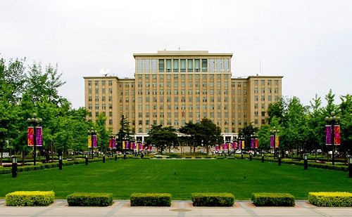 18. helyen áll a Tsinghua Egyetem a világrangsorban