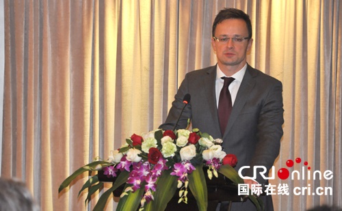 Kétmilliárd USD értékben kötött együttműködést Kína és Magyarország